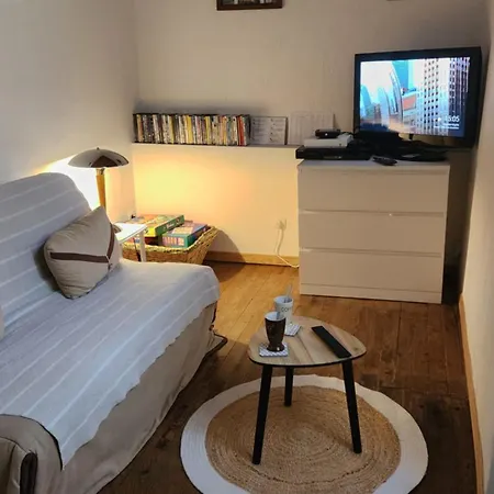 Semesterbostad Cosy Au Calme En Dordogne Chez Les Couz'hotes Du Perigord *