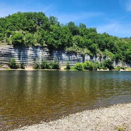 Semesterbostad Cosy Au Calme En Dordogne Chez Les Couz'hotes Du Perigord